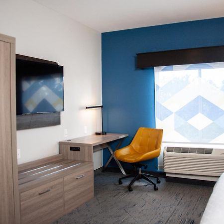Holiday Inn Express & Suites Overland Park By Ihg Exteriér fotografie