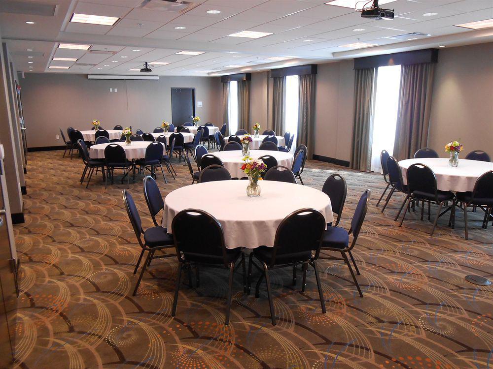 Holiday Inn Express & Suites Overland Park By Ihg Exteriér fotografie