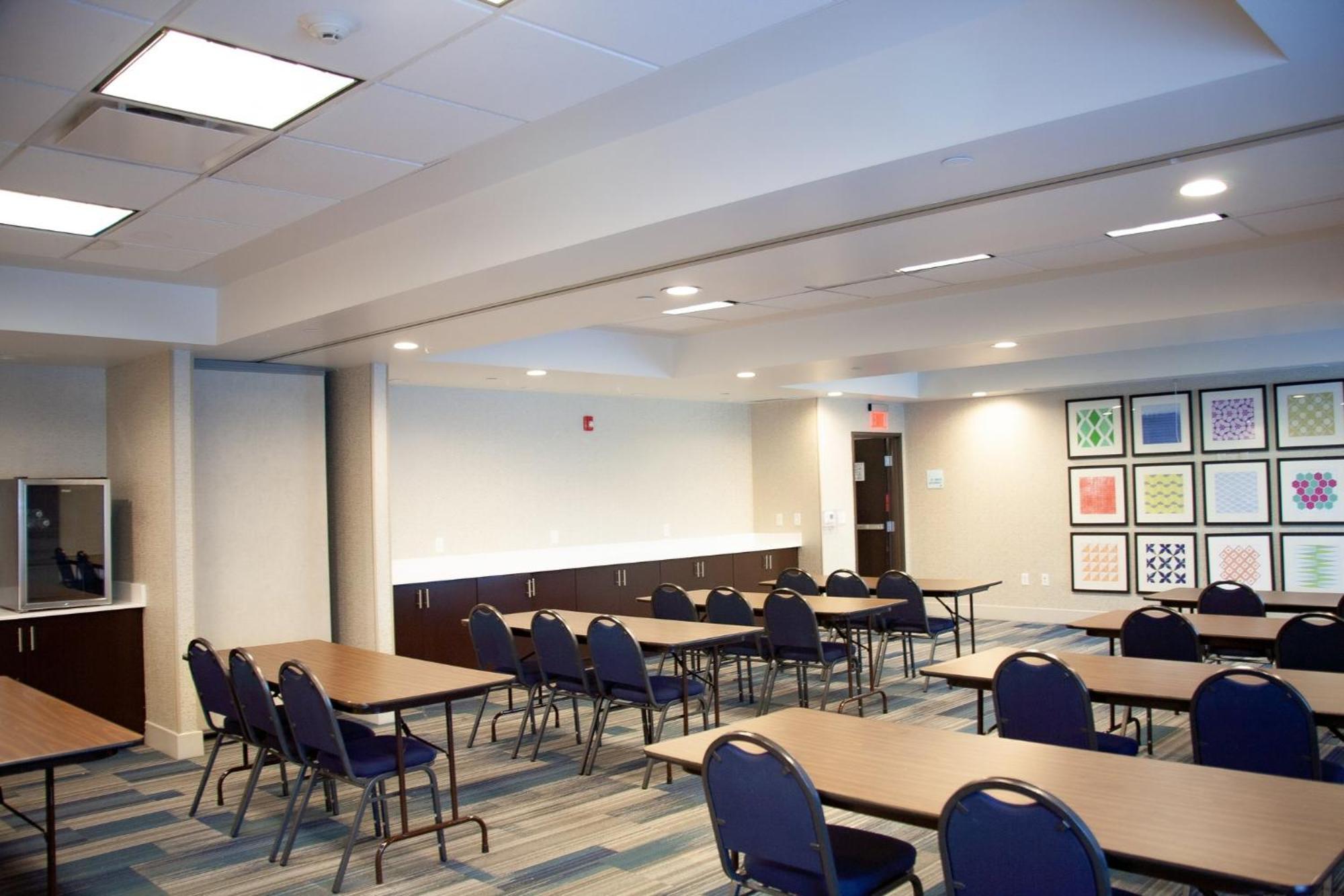 Holiday Inn Express & Suites Overland Park By Ihg Exteriér fotografie