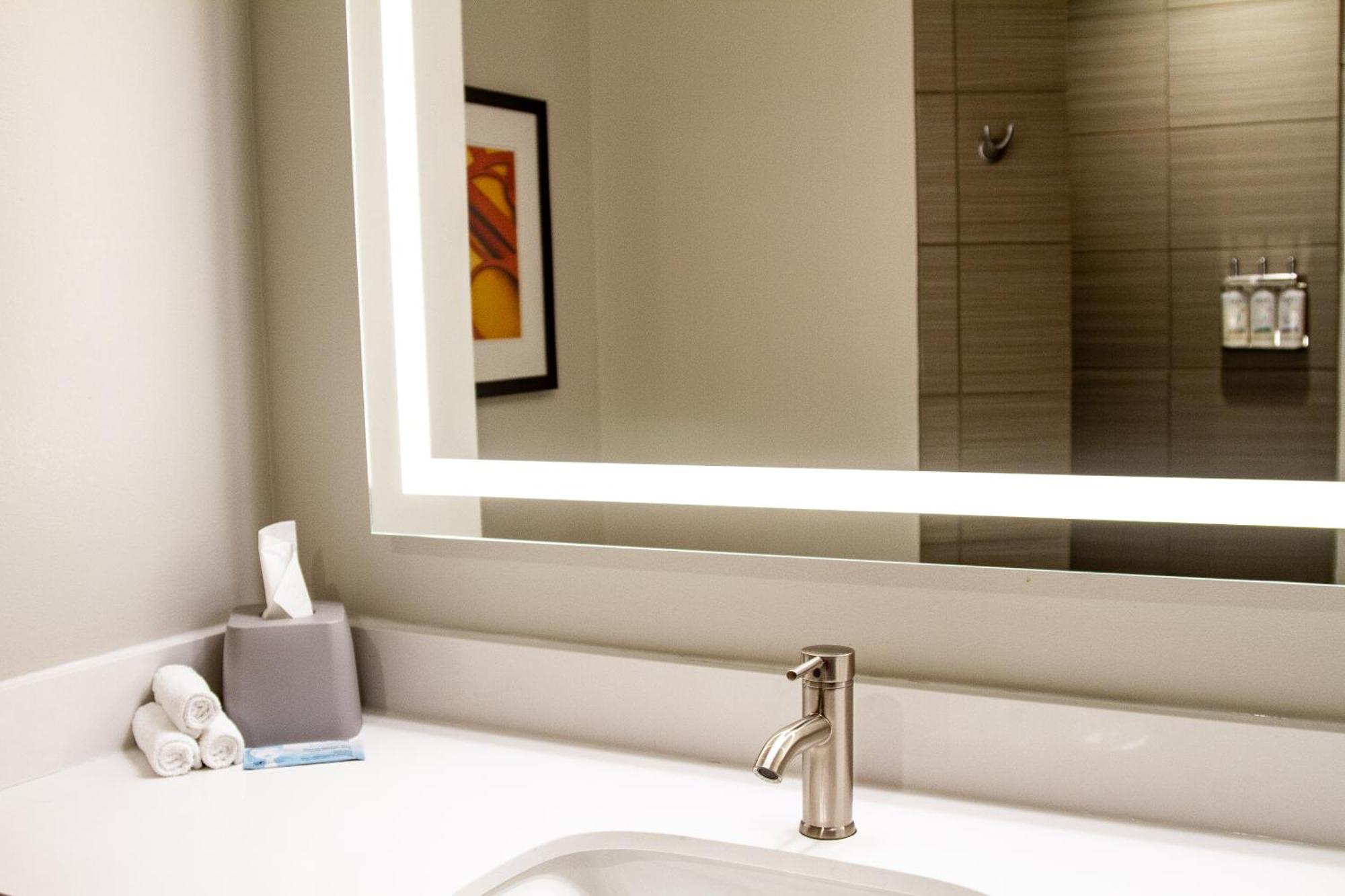 Holiday Inn Express & Suites Overland Park By Ihg Exteriér fotografie