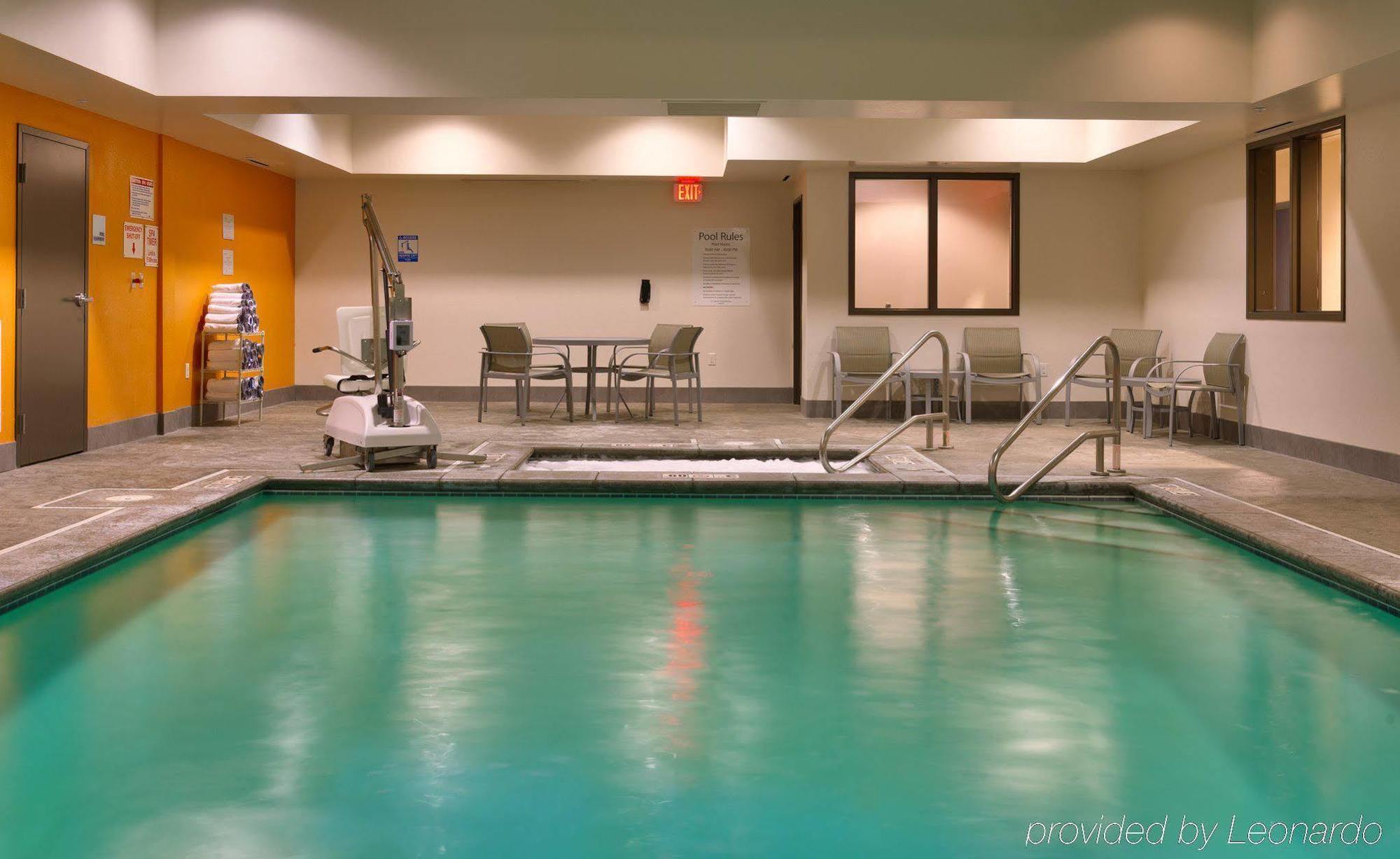 Holiday Inn Express & Suites Overland Park By Ihg Exteriér fotografie