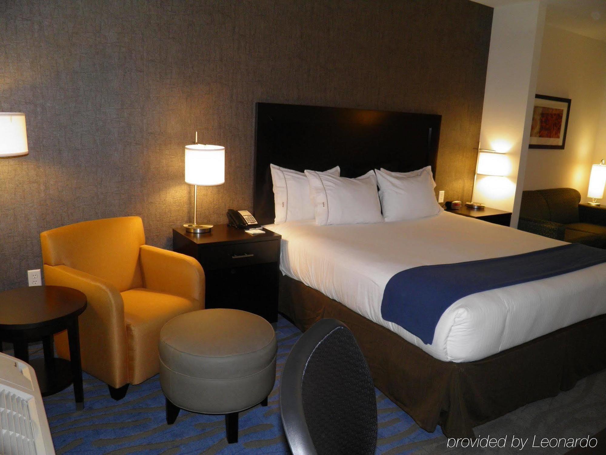 Holiday Inn Express & Suites Overland Park By Ihg Exteriér fotografie