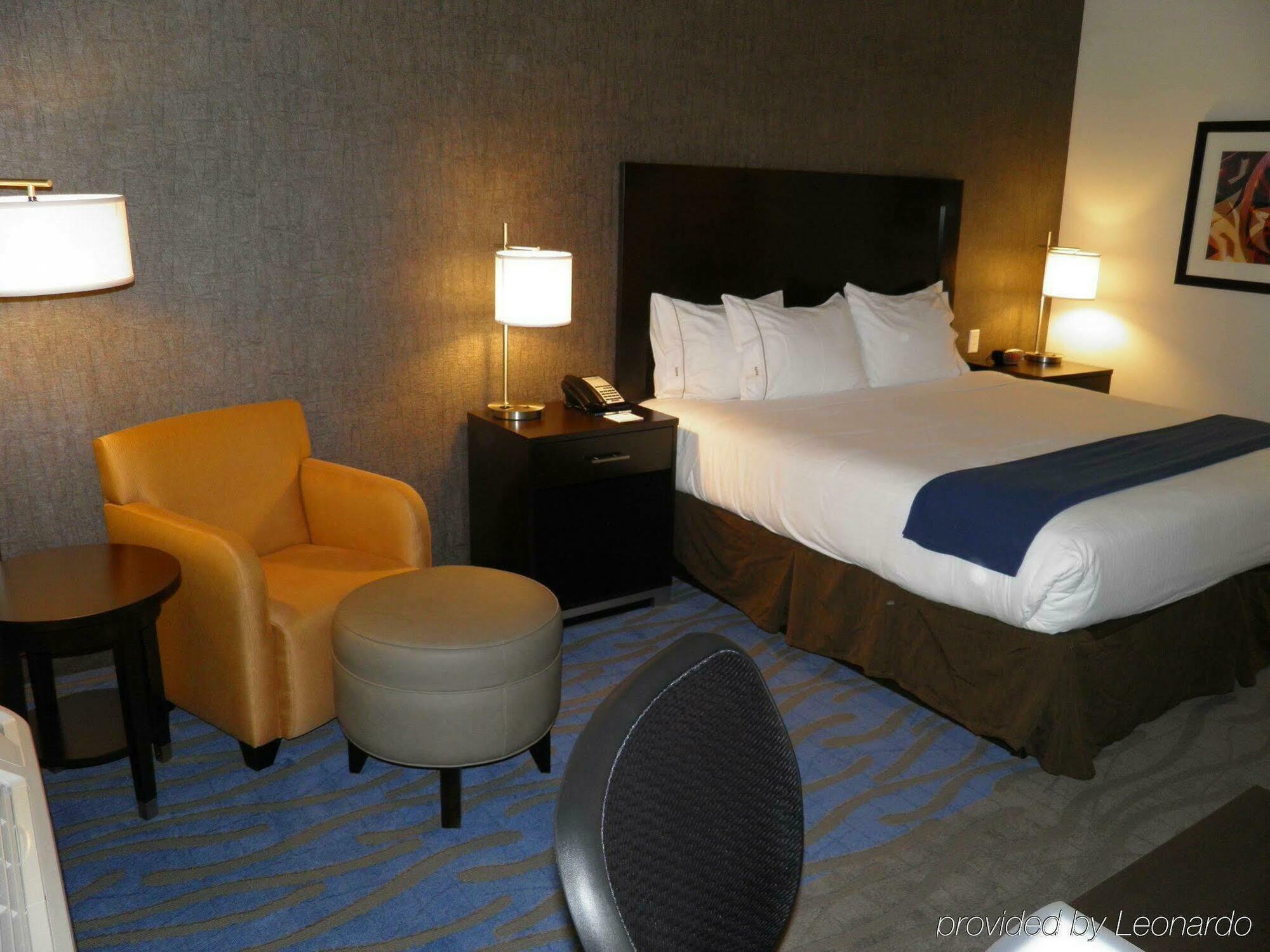 Holiday Inn Express & Suites Overland Park By Ihg Exteriér fotografie