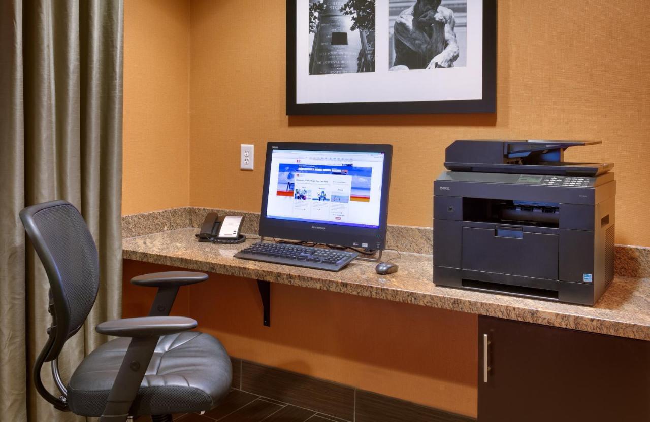 Holiday Inn Express & Suites Overland Park By Ihg Exteriér fotografie