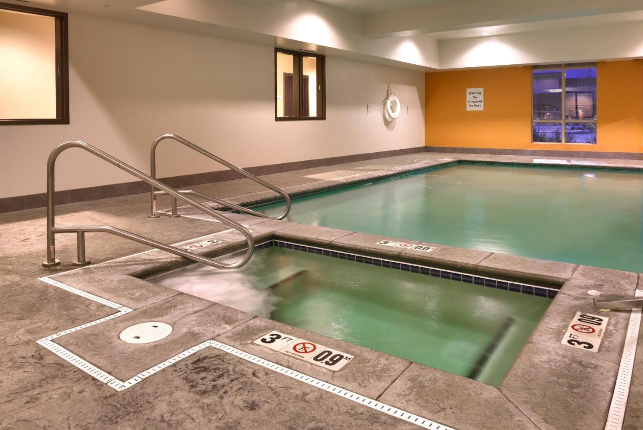 Holiday Inn Express & Suites Overland Park By Ihg Exteriér fotografie