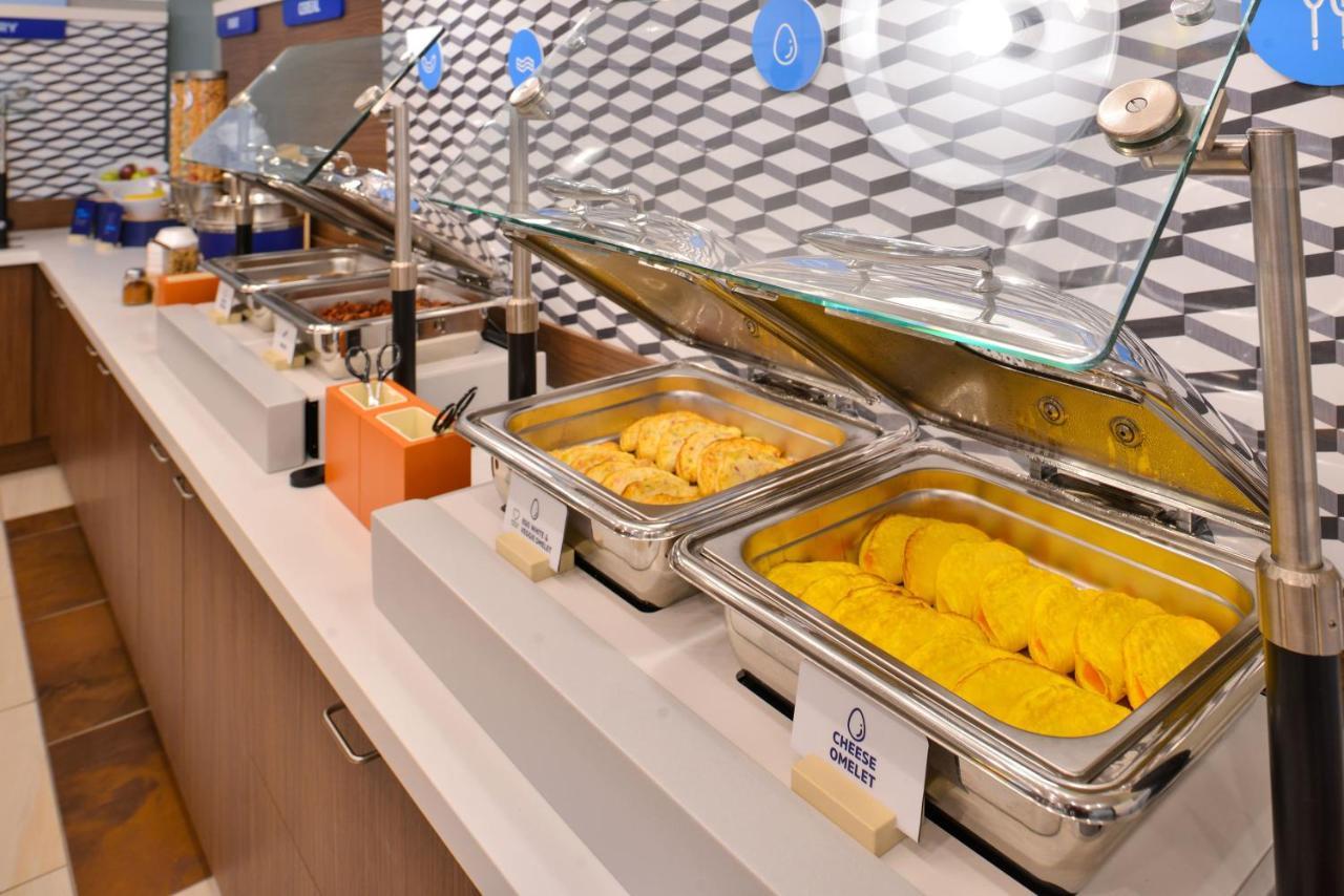Holiday Inn Express & Suites Overland Park By Ihg Exteriér fotografie
