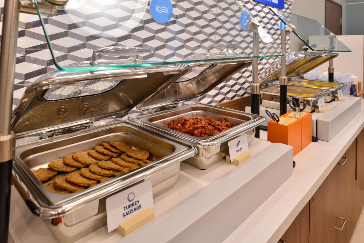 Holiday Inn Express & Suites Overland Park By Ihg Exteriér fotografie